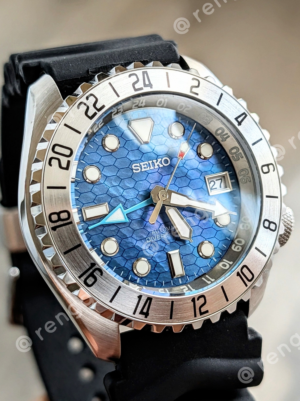 42mm Automatic Seiko GMT Blue Honeycomb Diver Mod Watch Sapphire Triple Time